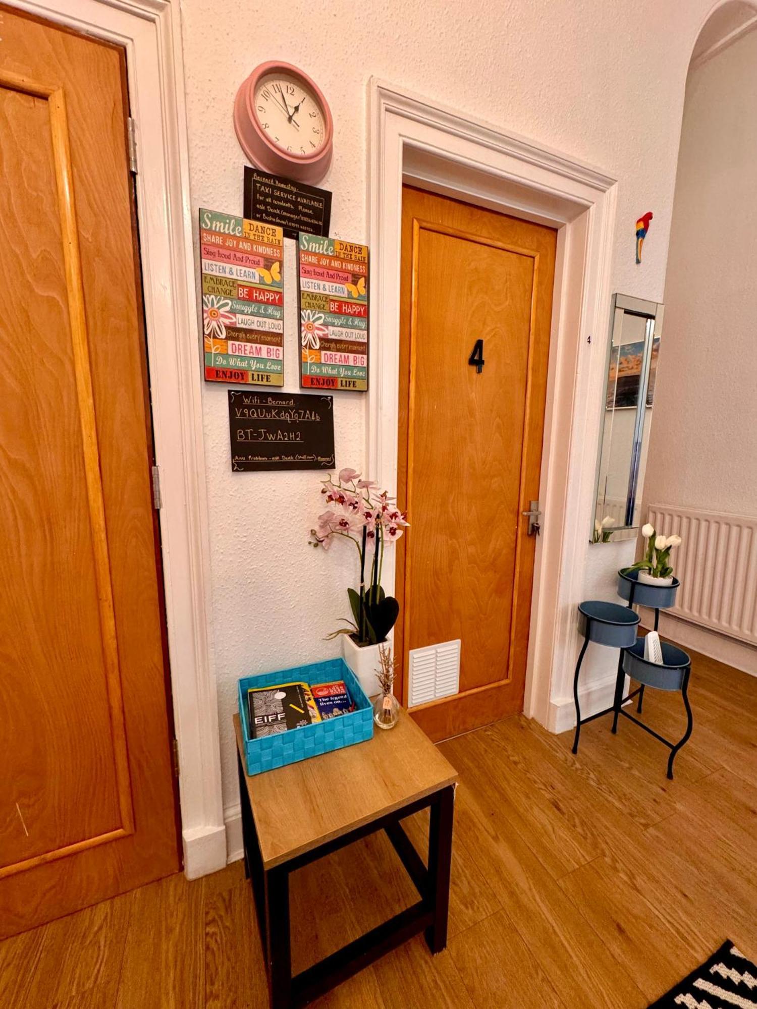 Apart Bernard Rooms EDI Buitenkant foto